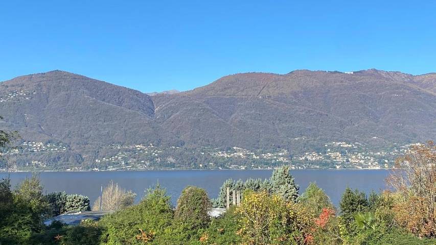 Ferienwohnung für 5 Personen, mit Balkon und Seeblick in Porto Valtravaglia - 2