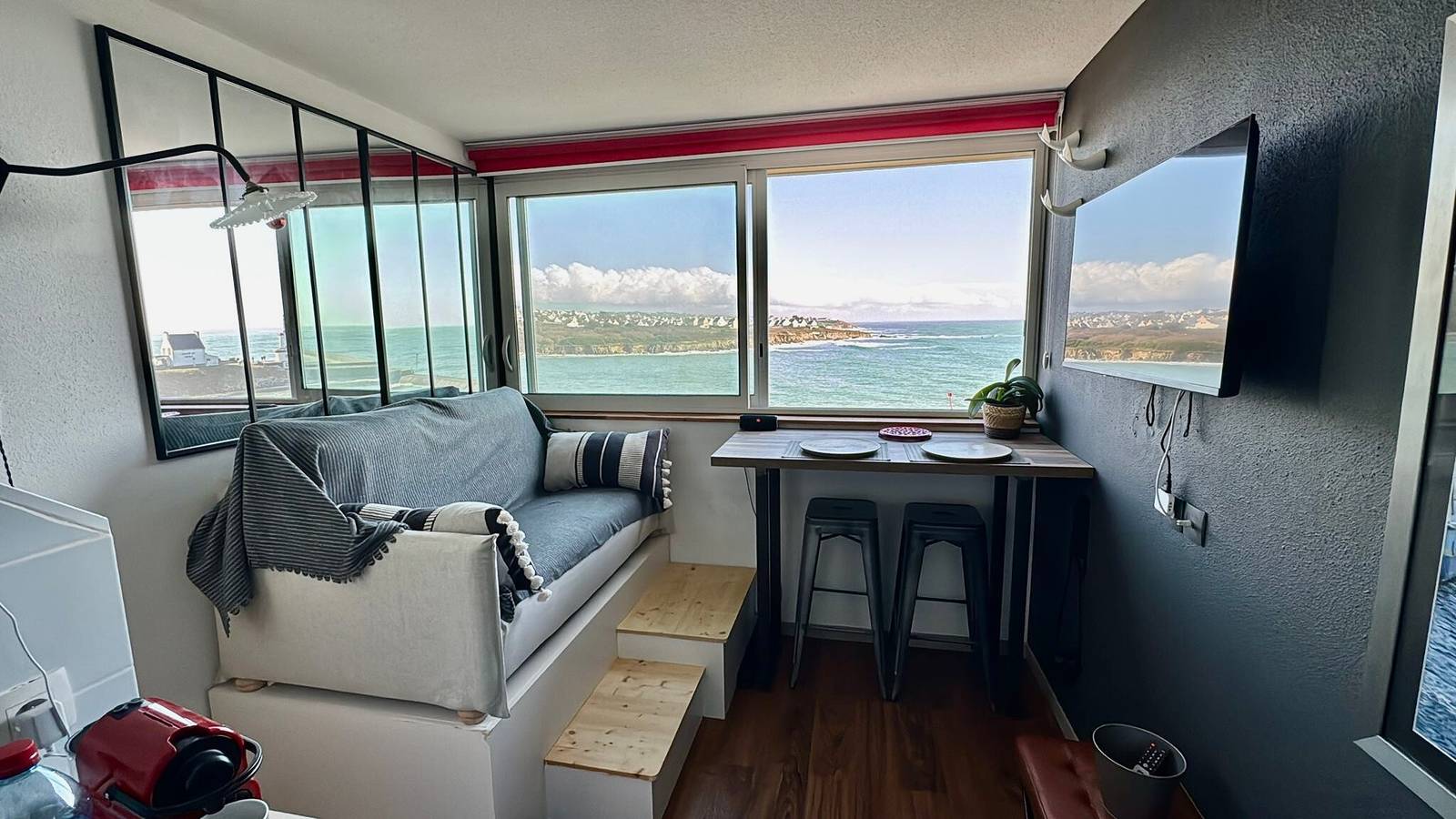 Entire apartment, Duplex 'Sea View' Apartment – Parking – Wifi in Audierne, Côte de Cornouaille