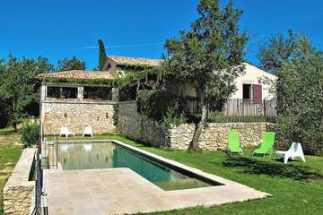 Location de vacances pour 8 personnes à Méjannes-le-Clap