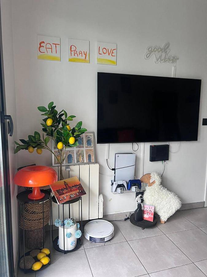 Gîte pour 3 personnes, avec Balcon et Terrasse ainsi que Vue sur le lac et Vue à Gournay-sur-Marne - 3