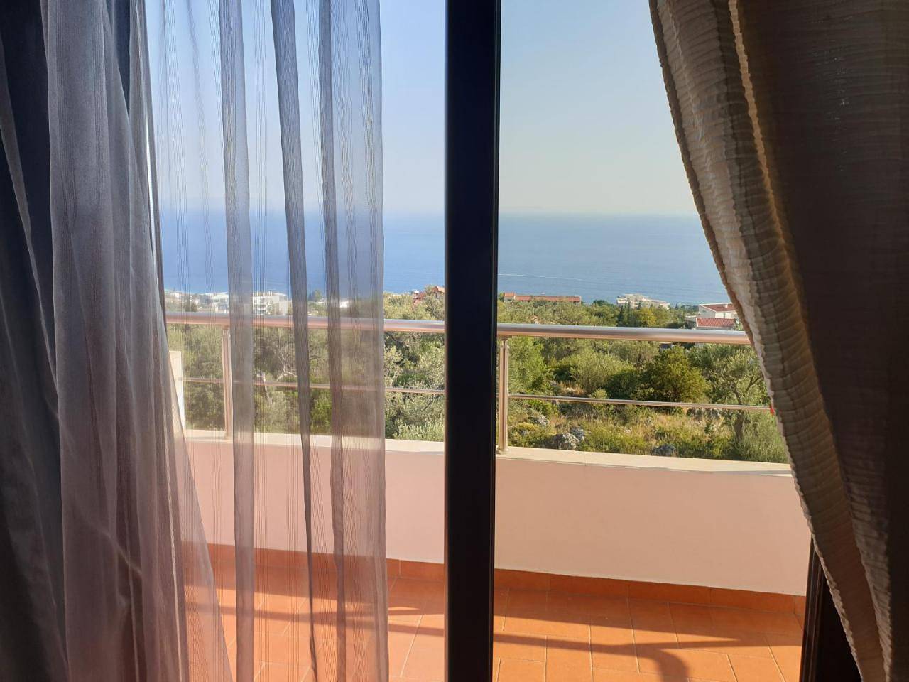Hotel Imperial in Dhërmi, Himarë