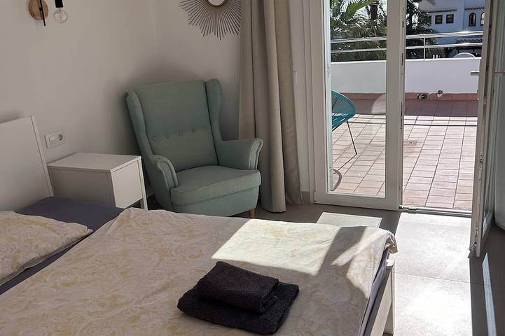 Haus am Meer, Privatpool, Meerblick,Dachterrasse, Klima, WLAN,sep. Studio in Cala Serena, Felanitx