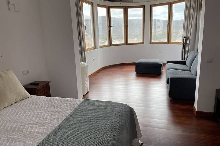 Villa Neila, with heated pool in Tarajalejo, Tuineje