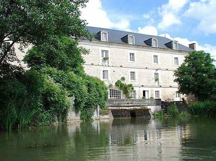 Chambre d’hôte pour 3 personnes, avec jardin à Poilly-sur-Serein