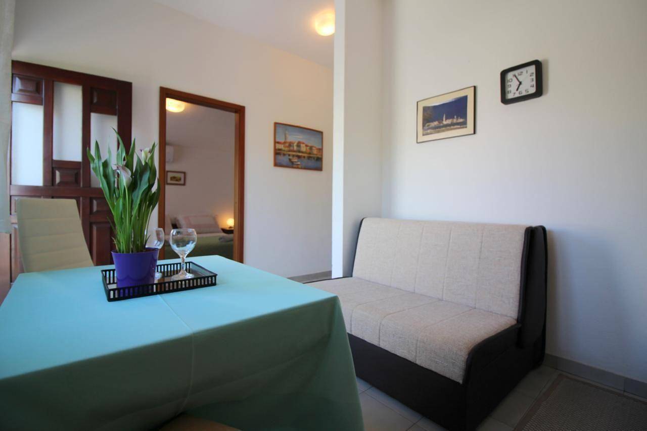 Ganze Ferienwohnung, Ferienwohnung Rozi für 2 Personen in Strandnähe in Poreč, Porec und Umgebung