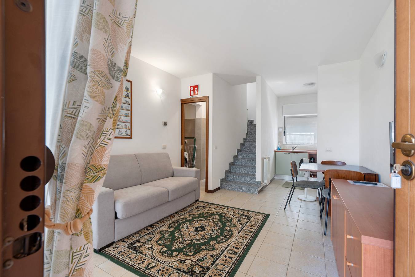 Appartamento intero, Appartamento '5' con Giardino in Comune, Balcone e Wi-Fi in Lonate Pozzolo, Provincia di Varese