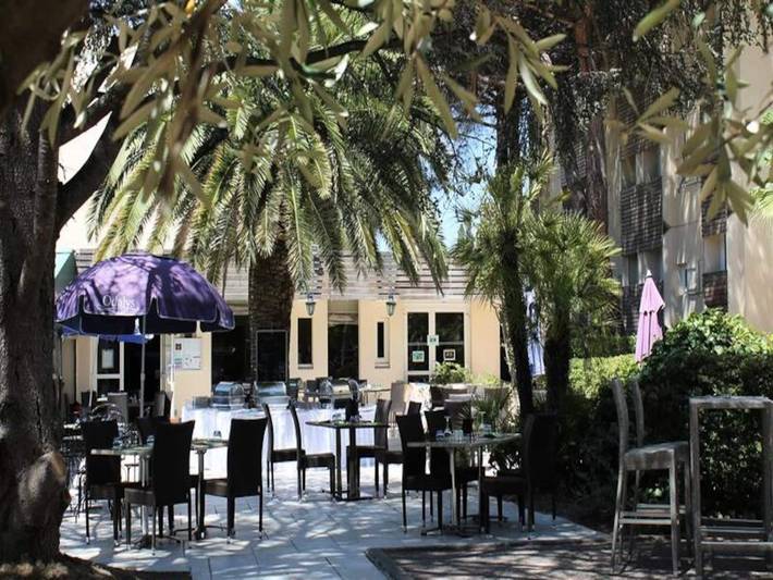 Gîte pour 4 personnes, avec piscine et sauna, adapté aux familles dans Plage de l'Argentière - 4