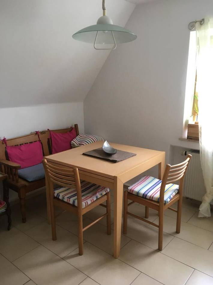 Ferienwohnung für 4 Personen, mit Terrasse und Garten sowie Ausblick in Augsburg - 3