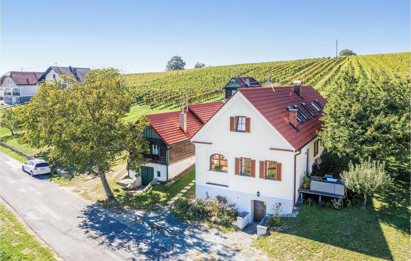 Ganze Ferienwohnung, Ferienwohnung für 5 Personen mit Terrasse in Eisenberg an der Pinka, Südburgenland