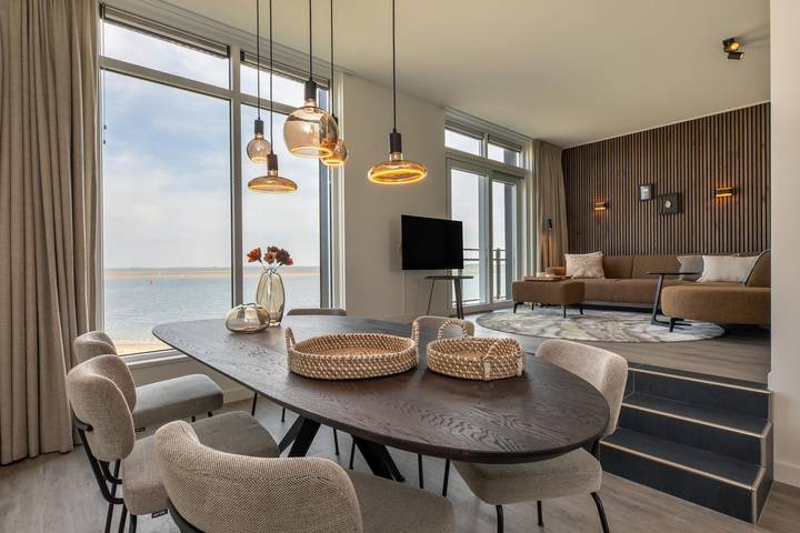 Vakantiehuis voor 4 personen, with Balkon and Balkon/Terras as well as Terras in Sint-Annaland