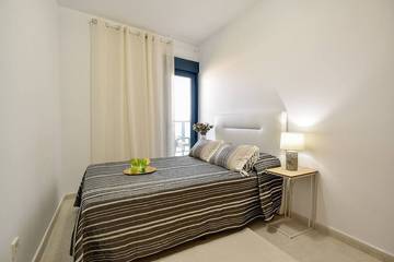 Apartment for 5 People in Mar Azul Torrevieja, Torrevieja, Photo 1
