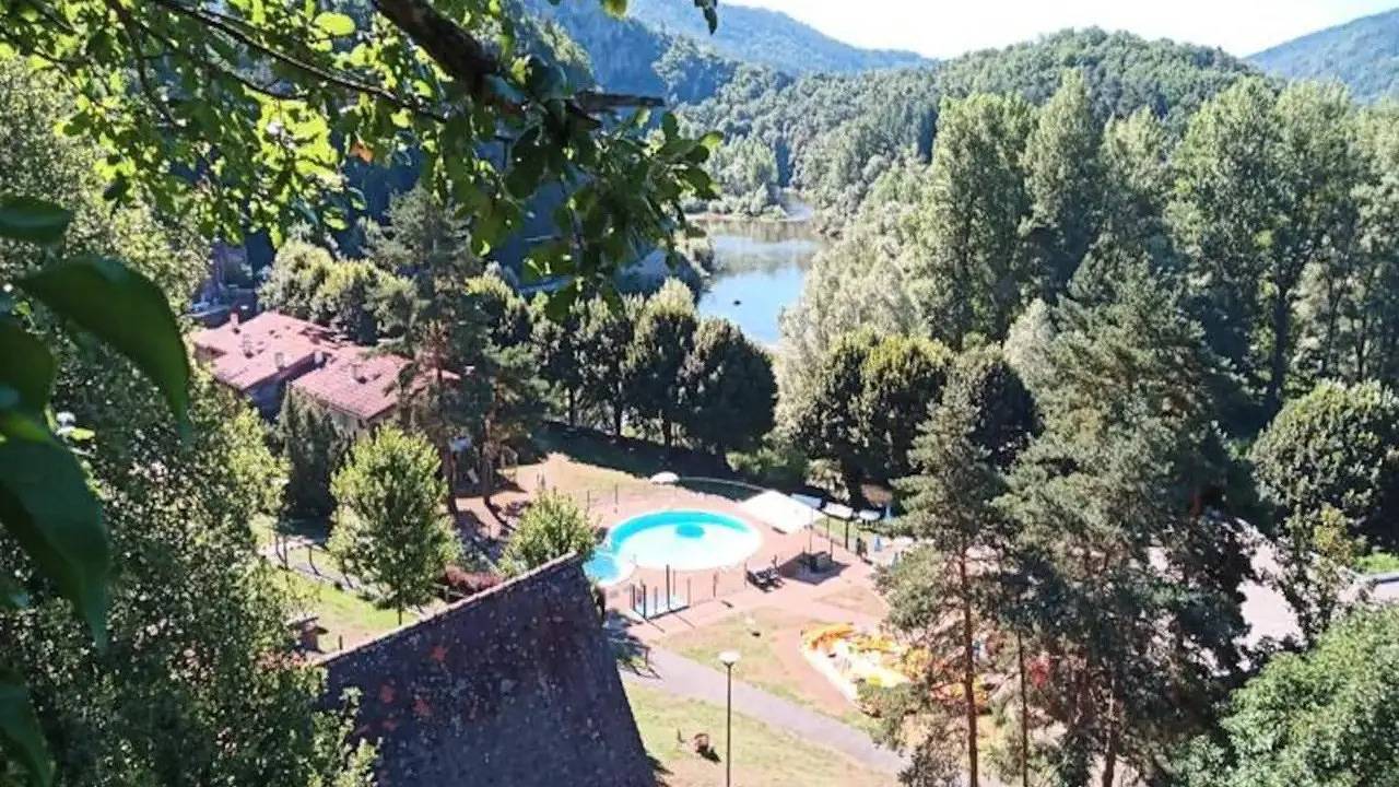 Appartement de vacances entier, Appartement de vacances pour 3 personnes avec jardin in Vorey, Haute-Loire