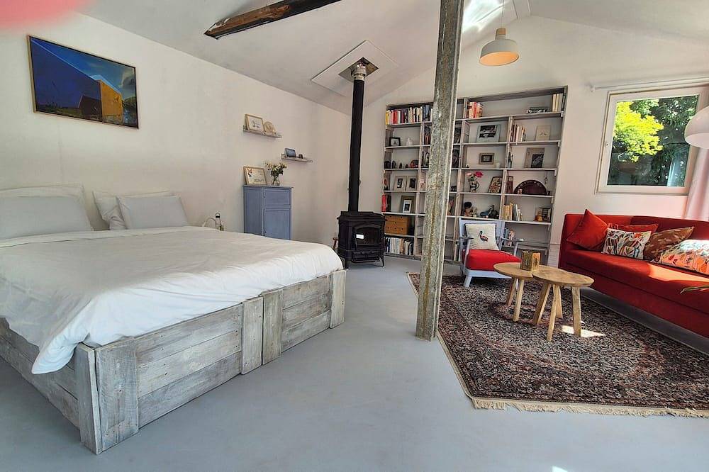 Grange aménagée en studio cosy avec jardin et parking gratuit à Eindhoven in Eindhoven, Brabant-Septentrional