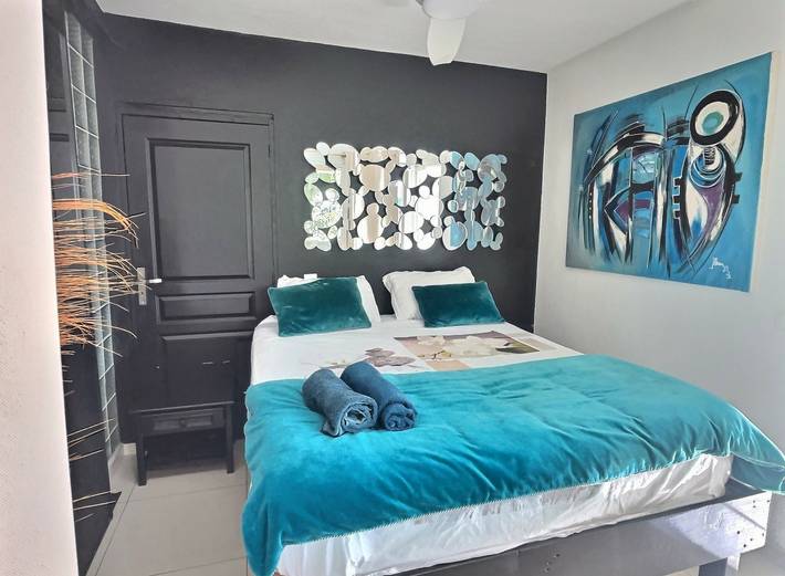 Gîte pour 3 personnes, avec piscine et jardin à Saint-François - 2