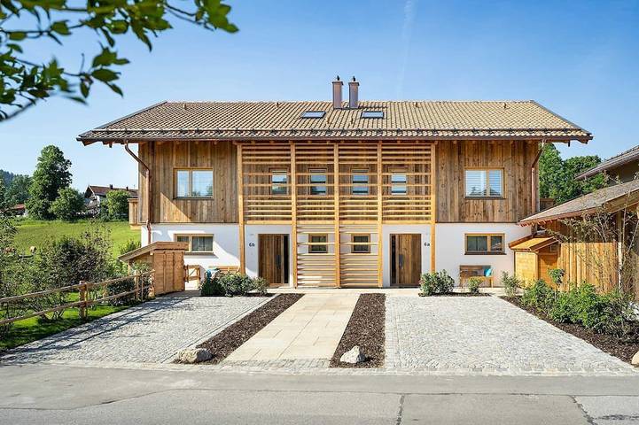 Holiday apartment for 8 people, with sauna and balcony as well as garden, with pets - 1