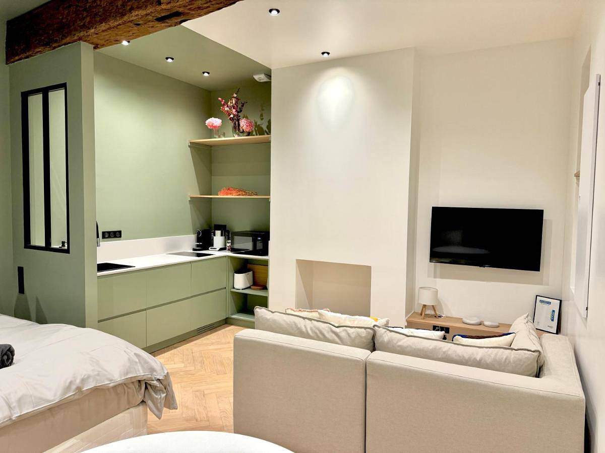Appartement entier, One-Bedroom Apartment in Bergerac, Périgord Pourpre