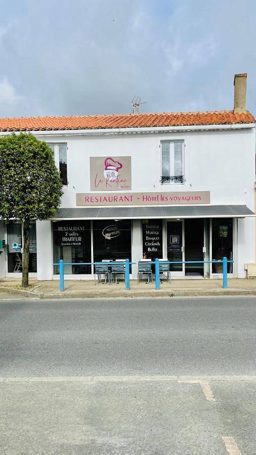 Hôtel pour 2 personnes, animaux acceptés à Vairé - 3