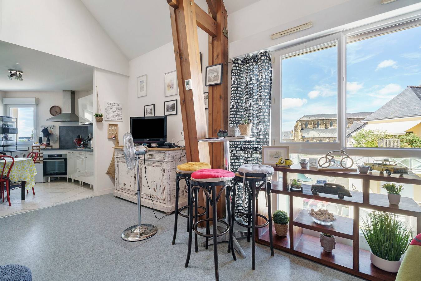 Charming Duplex for Rent in City Center, 5 km from the Coast in Pleurtuit, Saint-Malo region
