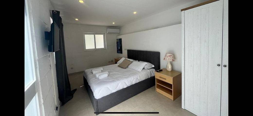 Maison d’hôte pour 2 personnes, avec terrasse ainsi que piscine et jardin à San Giljan - 3