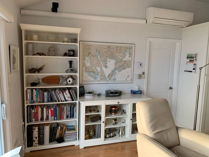 Cottage for 2 people, with balcony, with pets in New Brunswick