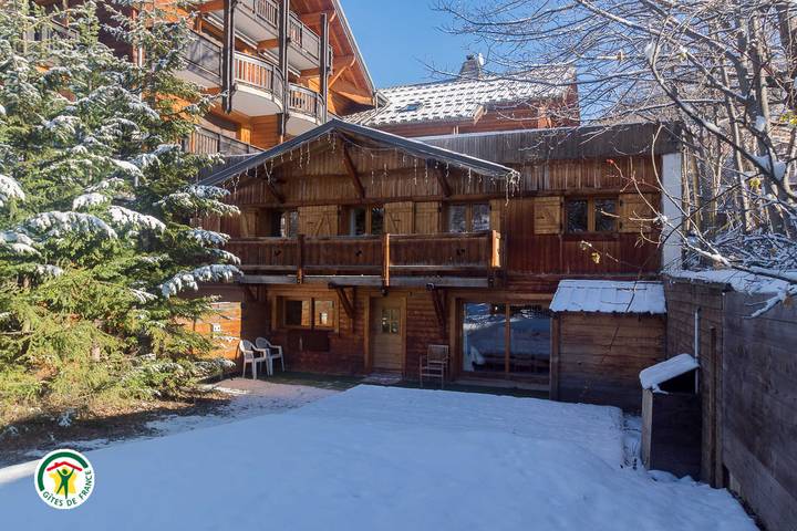 Gîte pour 12 personnes, avec terrasse ainsi que jardin et sauna à Mont-de-Lans - 2