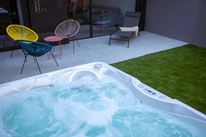 Casa rural para 6 personas, con Balcón y Jacuzzi además de Terraza y Jardín La Caleta de Vélez