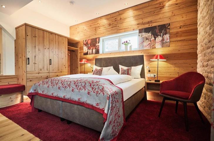 Hotel für 2 Personen, mit Balkon und Terrasse sowie Garten und Pool in Villingen-Schwenningen