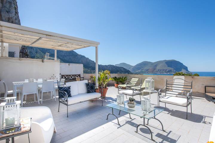 Appartamento per 4 persone, con Terrazza a Addaura
