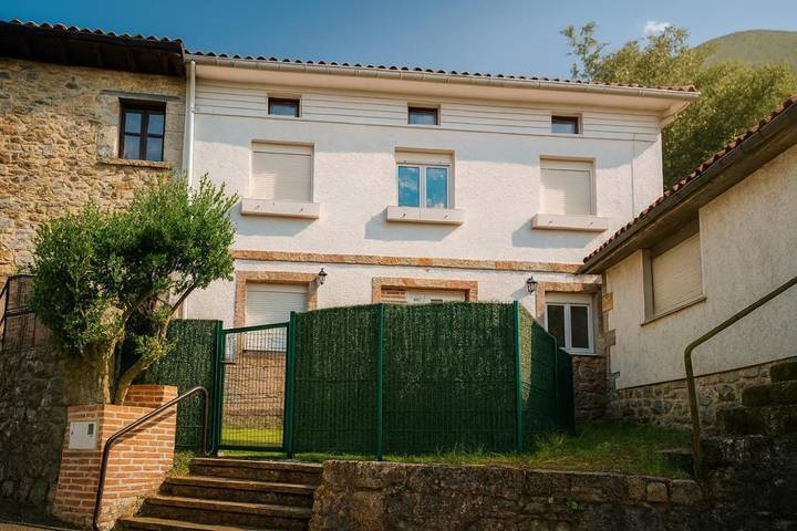 Casa rural para 8 personas, con Terraza en Caldueño