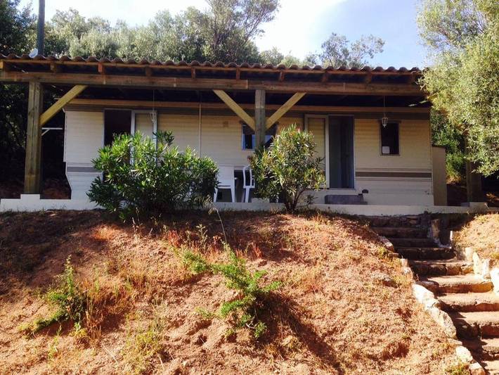 Chalet pour 4 personnes, avec terrasse et jardin
