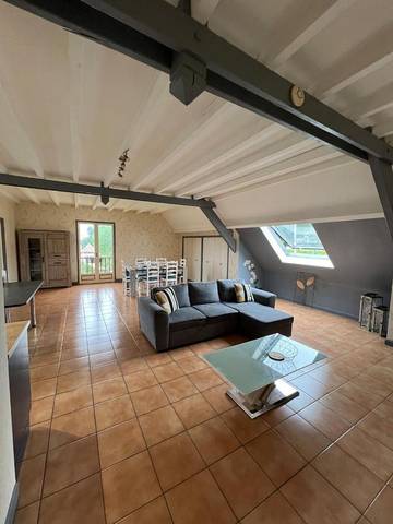 Gîte pour 6 personnes, avec vue et jardin ainsi que piscine et terrasse à Rontignon
