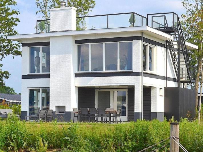 Ferienhaus für 8 Personen, mit Terrasse und Garten in Nijkerk