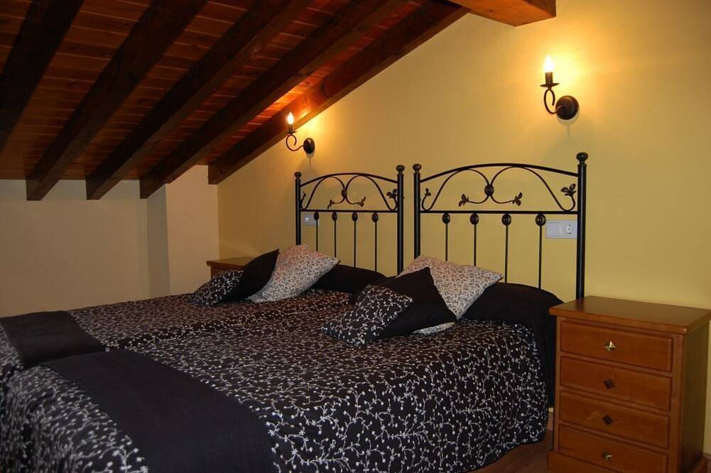 Casa Para 4 Personas En Colombres in Colombres, Ribadedeva