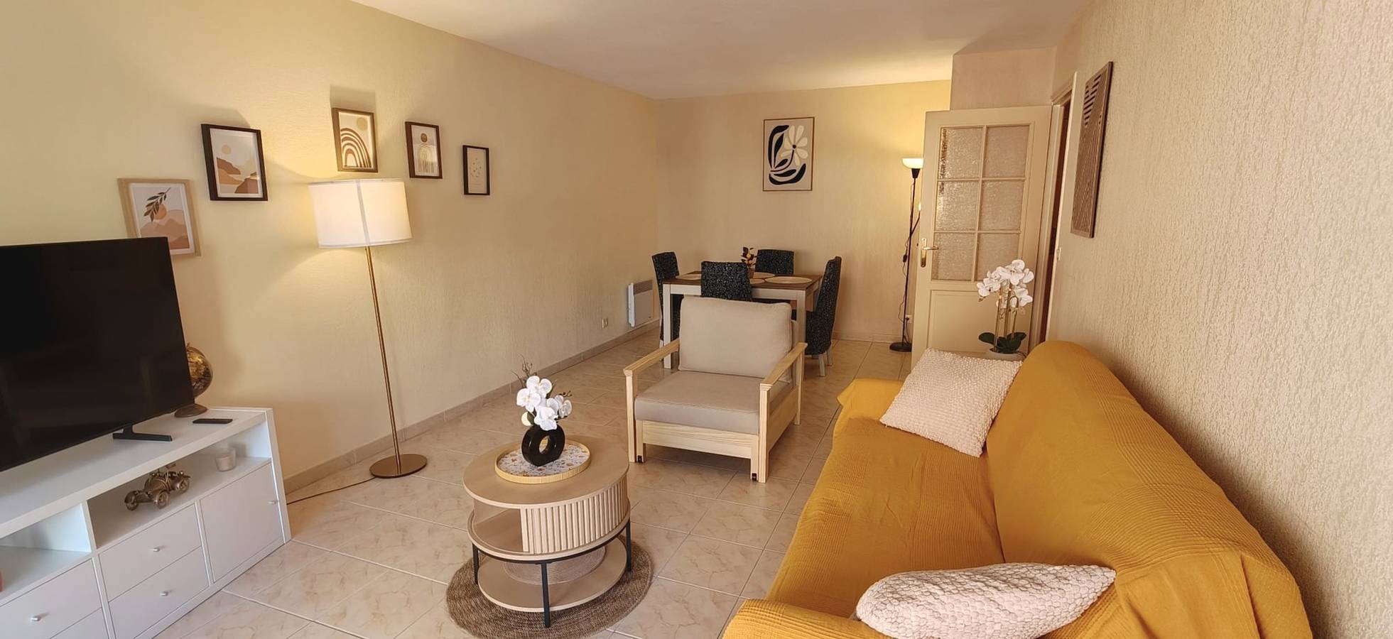 Appartamento intero, Large apartment with a 35 m² terrace in Saint-Raphael Varo, Massif de l'Esterel