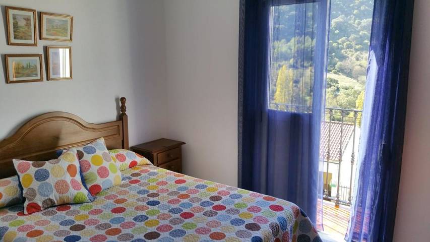 Casa rural para 10 personas, con terraza, Familias con niños en Benamahoma - 2