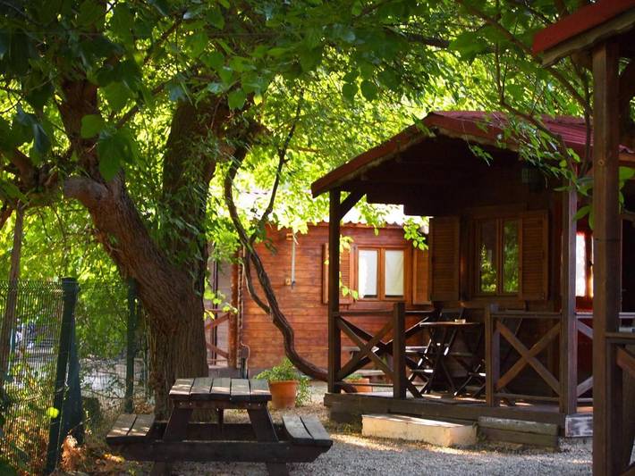 Parque de vacaciones para 6 personas, con piscina además de vistas y terraza, Se admiten mascotas en Yeste