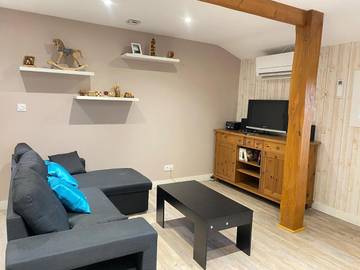 Location de vacances pour 4 personnes, avec terrasse et jardin à Blain (homonymie)