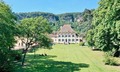 Maison d’hôte pour 2 personnes, avec jacuzzi et jardin à Vertrieu