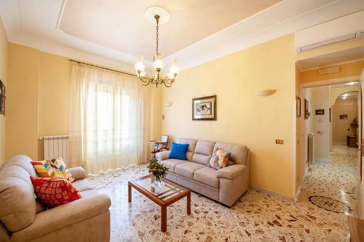 Apartamento de vacaciones para 5 personas, con balcón y vistas - 1