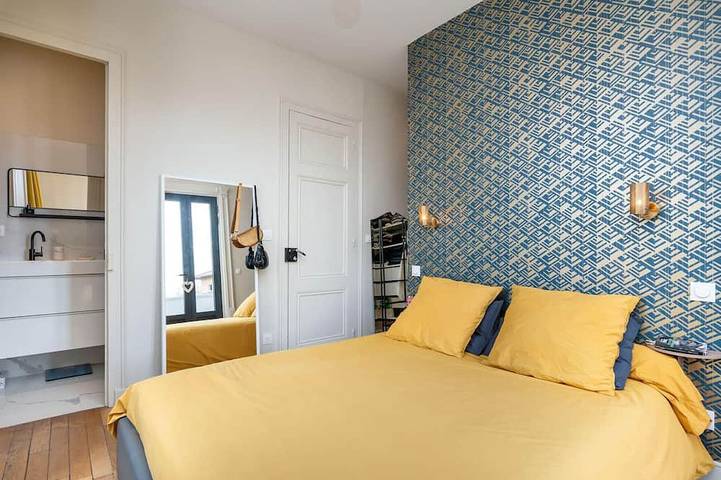 Location de vacances pour 8 personnes, avec jardin et piscine à Sainte-Foy-lès-Lyon - 2