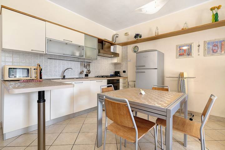 Entire apartment, La Casa Di Freddy Apartment with Sea View and Private Garage Included in Loano, Riviera di Ponente