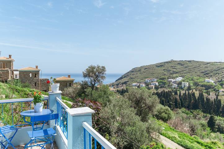 Ferienwohnung für 4 Personen, mit Balkon und Garten in Andros