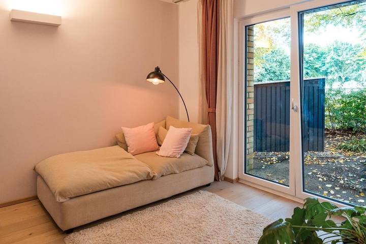 Ferienwohnung für 2 Personen, mit Ausblick und Terrasse sowie Garten in Niendorf Hamburg