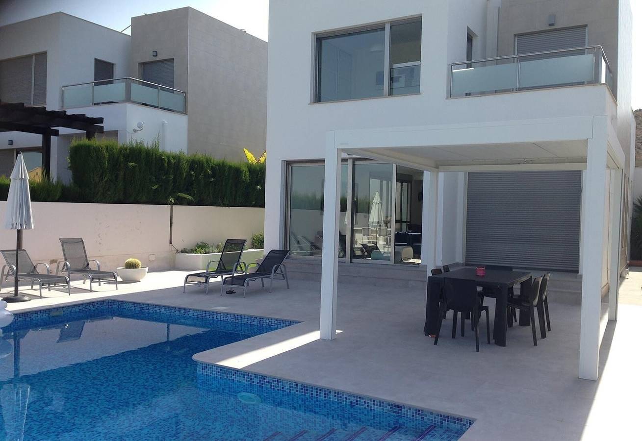 Finca "Modern Orquidea Frontline" mit Bergblick, privatem Pool und Wlan in Algorfa, Costa Blanca