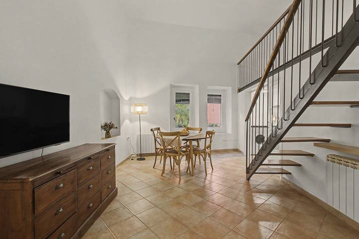 Apartment 'Portal Del Barri Vell' with Wi-Fi