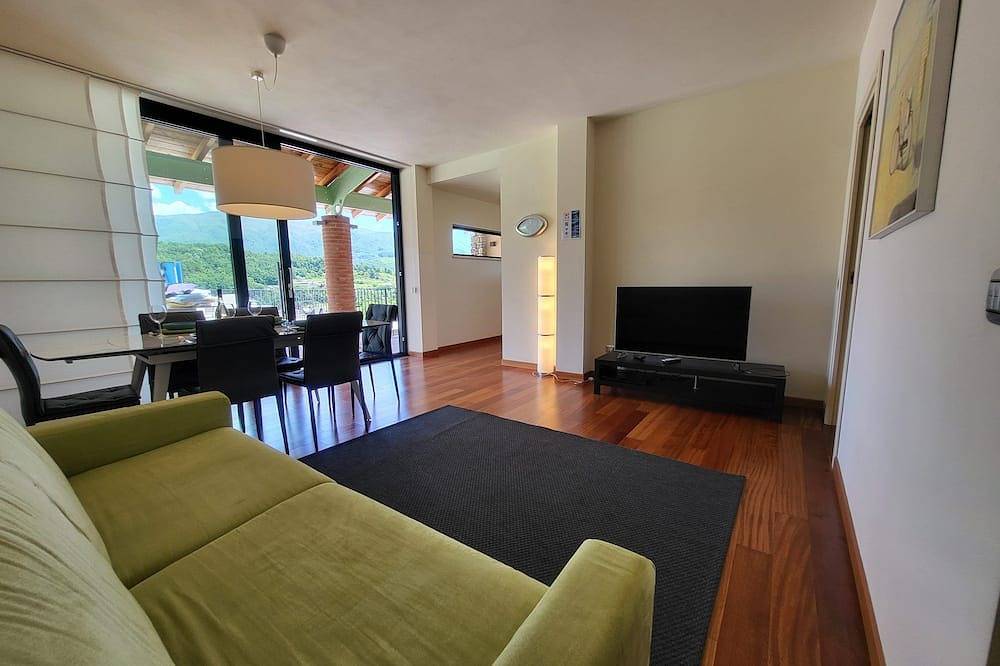 Magnolia, Luxusvilla, privater beheizter Pool, Wifi,  Kochoption! in Piazza al Serchio, Garfagnana