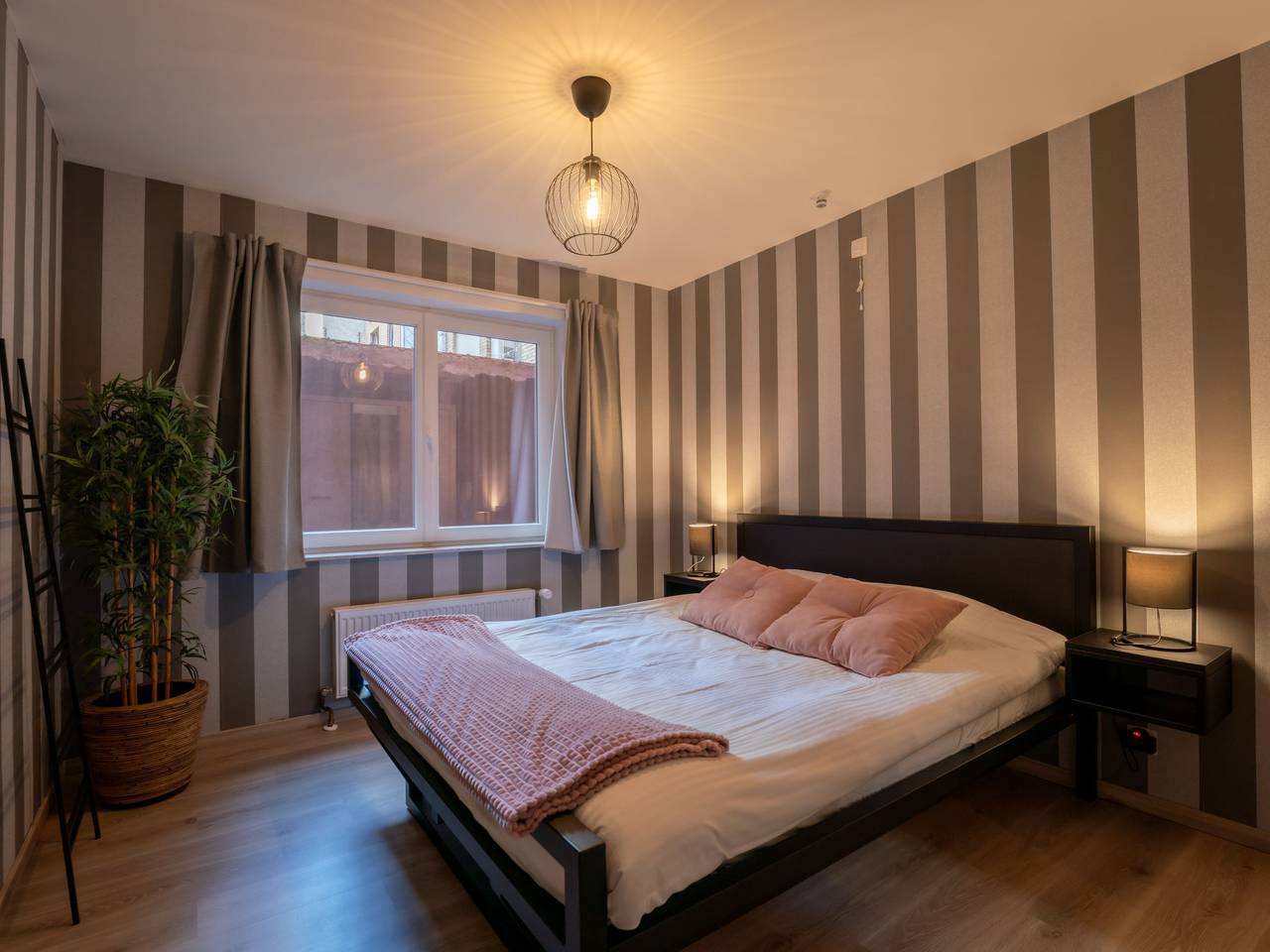 Geheel appartement, Amuzee with parking & lateral sea view in Blankenberge, Belgische Kust