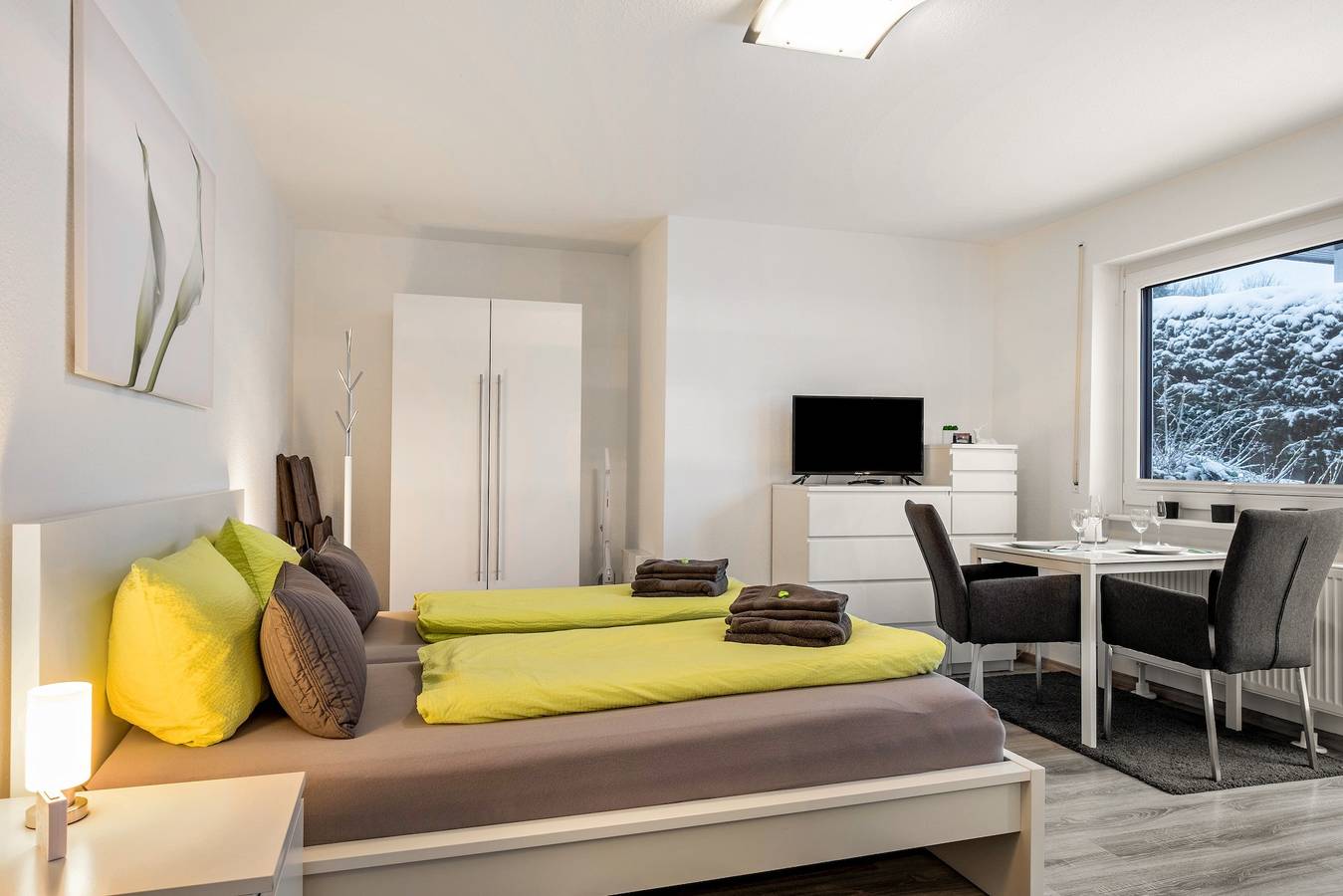 Ganzes Studio, Studio 'Schwarzwaldblick App 4 mit Pool' mit Bergblick, privater Terrasse und Wlan in Schönwald, Südschwarzwald