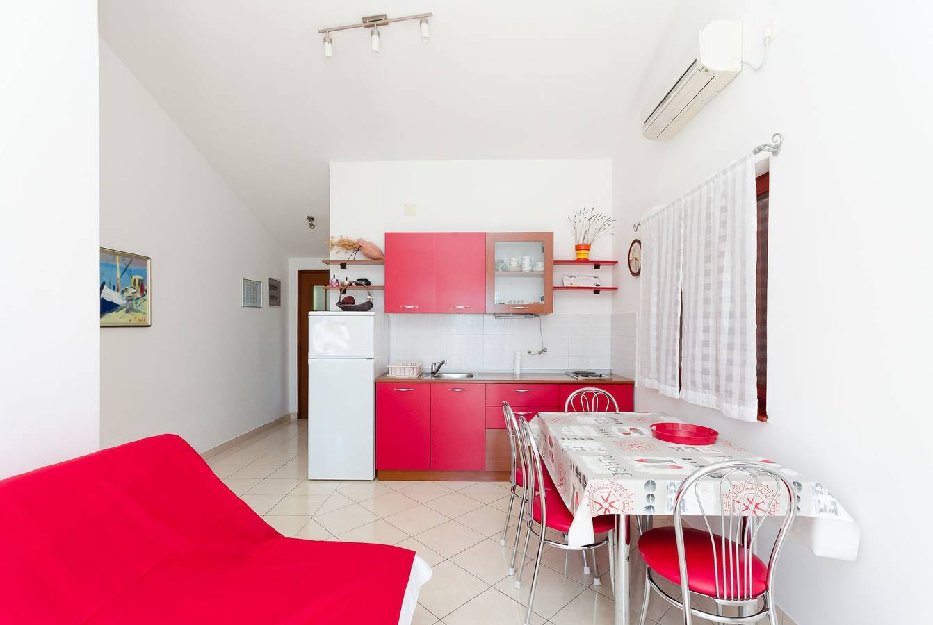 Geheel appartement, Apartments Mladen in Cesarica, Velebit Nature Park