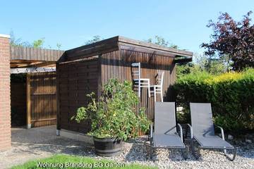 Ferienhaus für 12 Personen, mit Sauna und Garten in Puttgarden